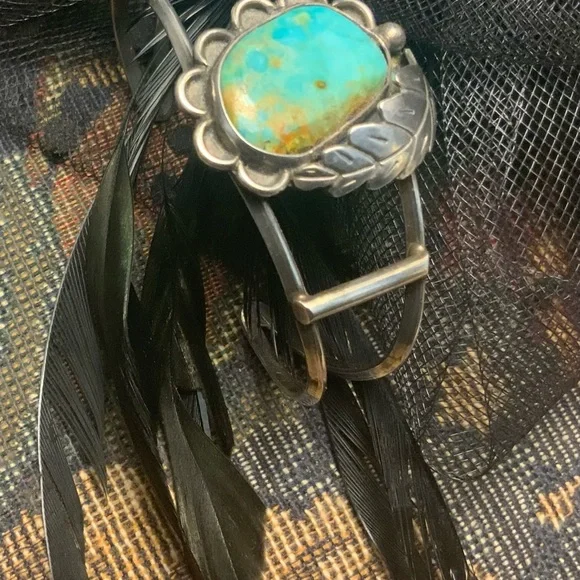 ♥️🧡Vintage sterling silver Navajo Turquoise and Silver Leaf clamper Bracelet. - Picture 4 of 8